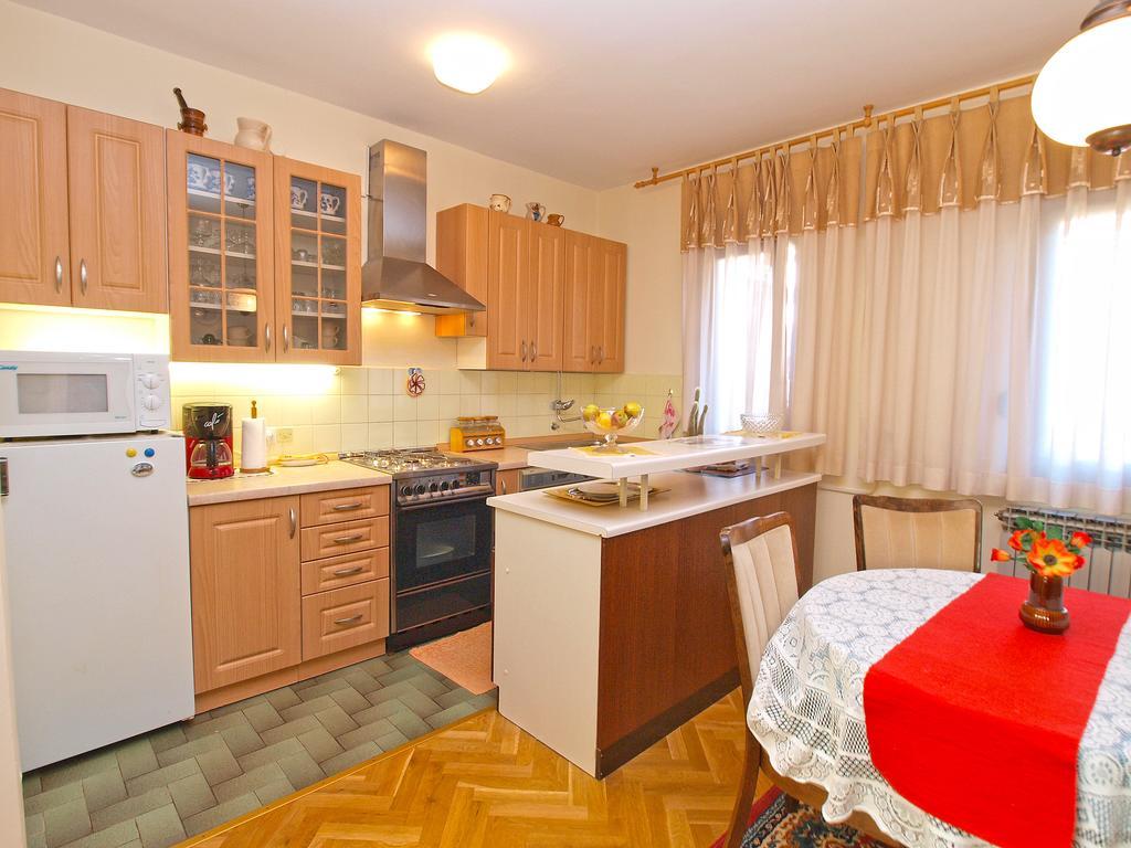 Apartment Josip 933 Fažana Esterno foto