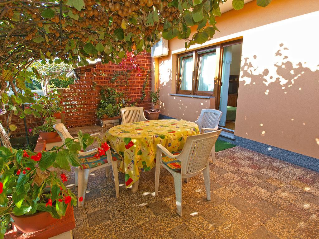 Apartment Josip 933 Fažana Esterno foto