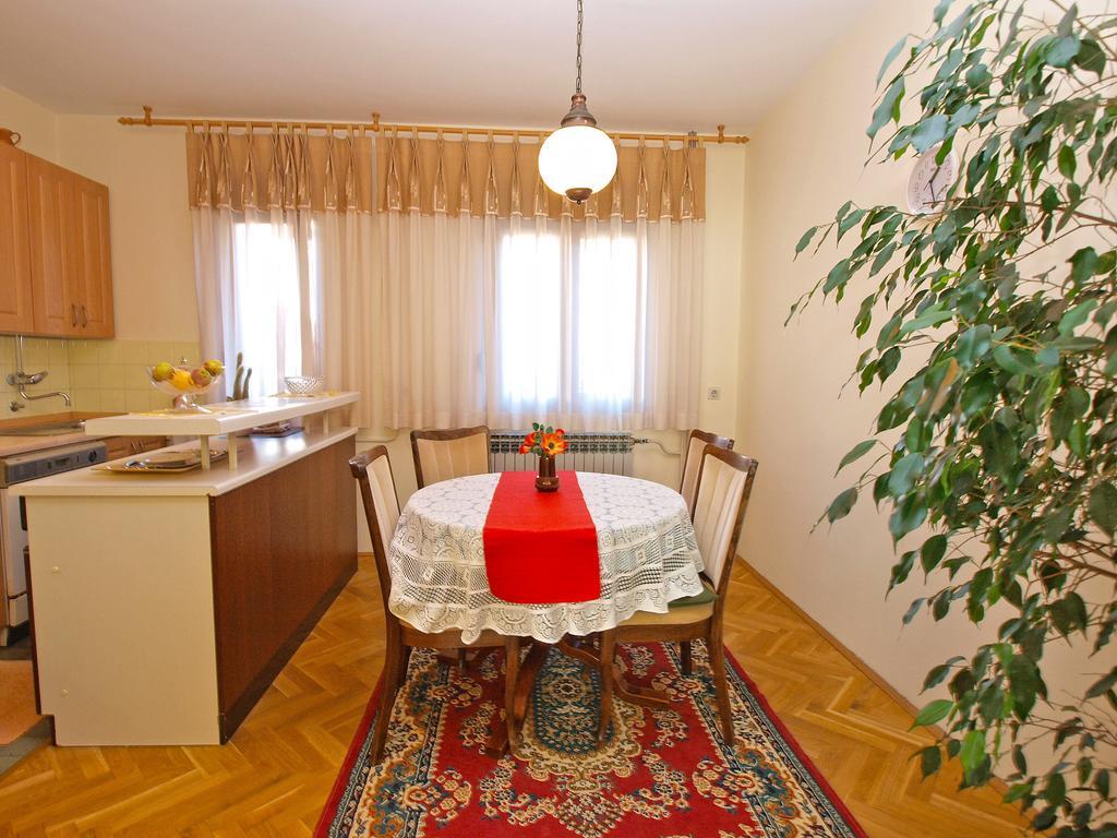 Apartment Josip 933 Fažana Esterno foto